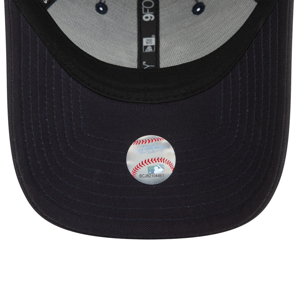 New York Yankees Hat - MLB Side Patch Black 9Forty Strapback Cap - New Era